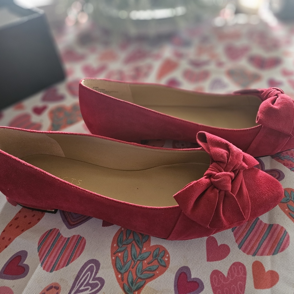 TALBOTS RED POP EDISON WRAP BOW FLATS 9.5 M NEW